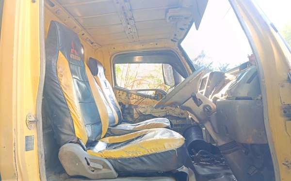 MITSUBISHI  FE  74 HD