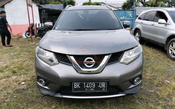 NISSAN X TRAIL 2.5