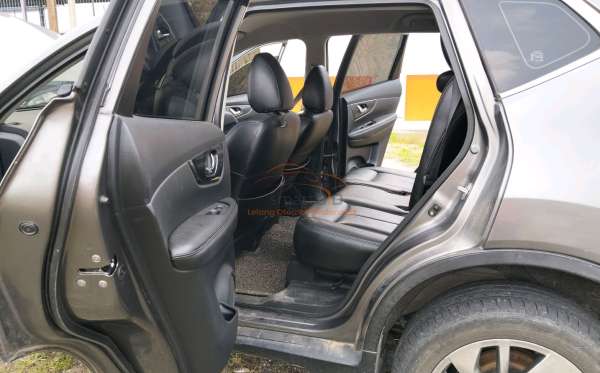NISSAN X TRAIL 2.5