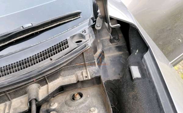 NISSAN X TRAIL 2.5