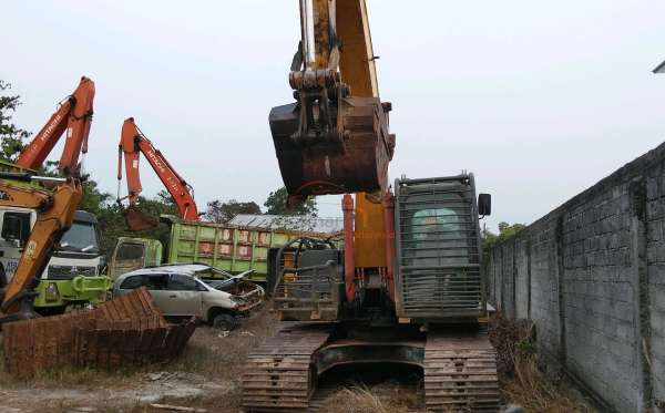SUMITOMO SH210-6