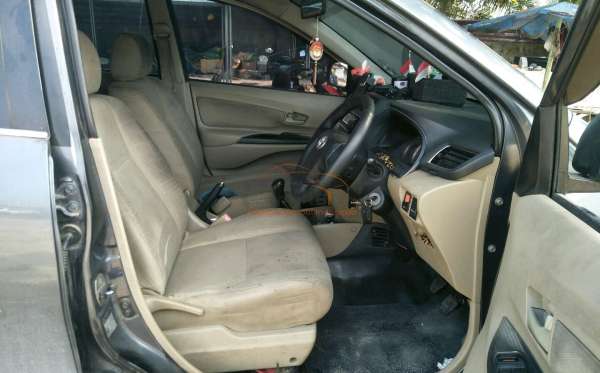 TOYOTA AVANZA 1.5 G