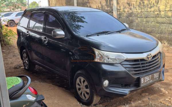 TOYOTA  AVANZA  1.3 E