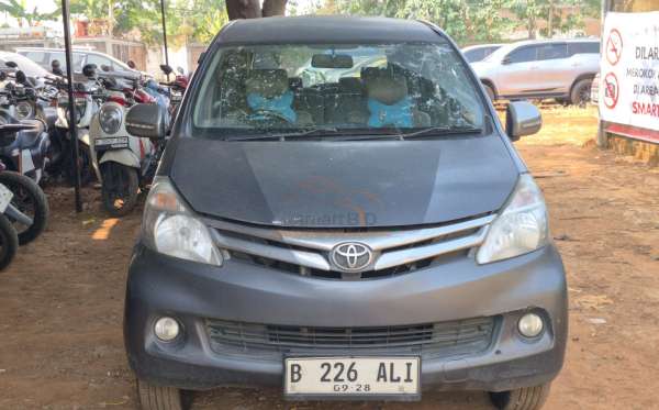 TOYOTA  AVANZA  1.3 G