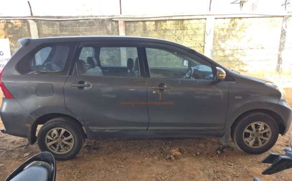 TOYOTA  AVANZA  1.3 G