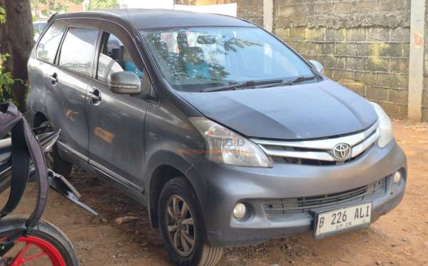 TOYOTA  AVANZA  1.3 G