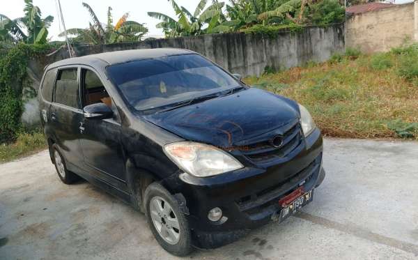 TOYOTA AVANZA 1.3 G