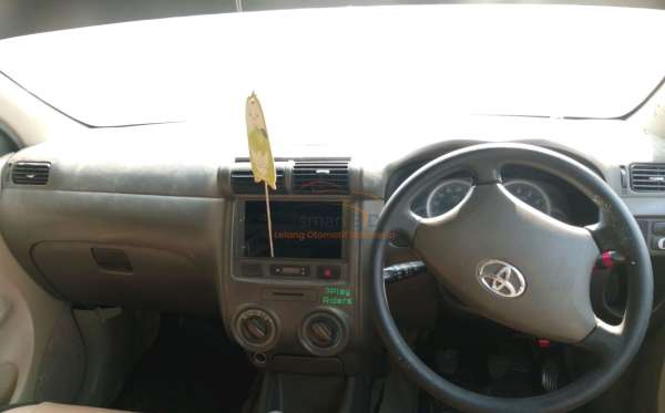TOYOTA AVANZA 1.3 G