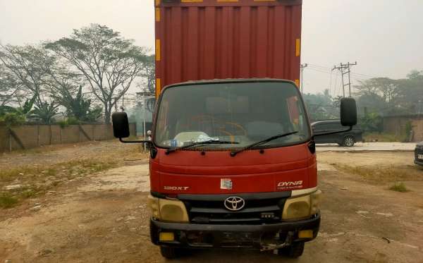 TOYOTA DYNA RINO XT 130 PS 6R BOX