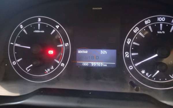 TOYOTA  INNOVA  2.4 G