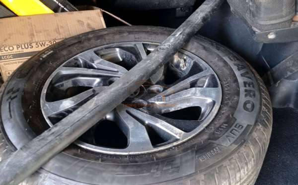 TOYOTA  INNOVA  2.4 G
