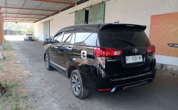 TOYOTA  INNOVA  2.4 G