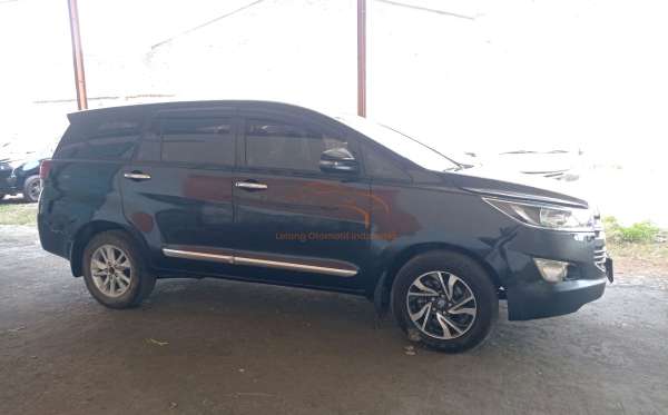 TOYOTA  INNOVA  2.4 G