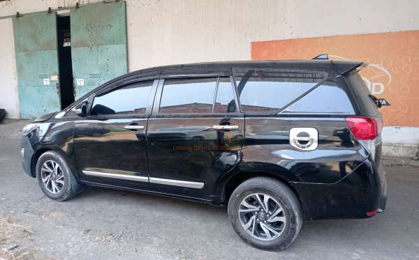 TOYOTA  INNOVA  2.4 G