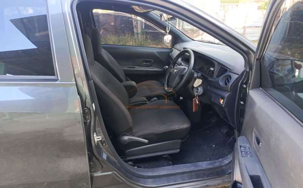 DAIHATSU SIGRA M