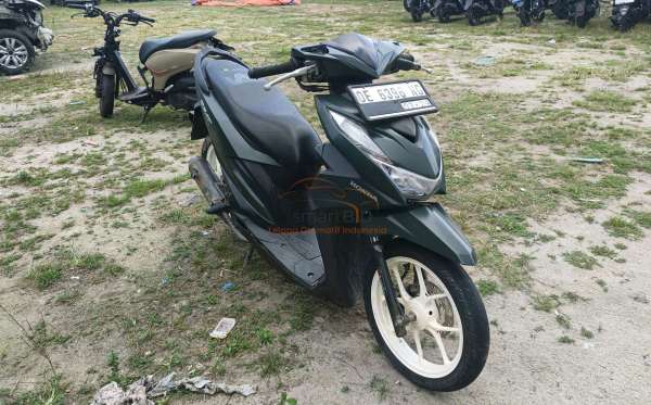 HONDA  BEAT