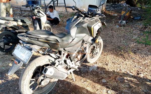 HONDA CB 150 X