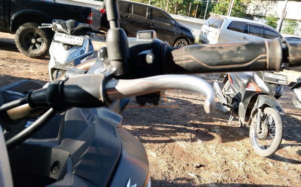 HONDA CB 150 X