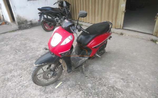 HONDA  GENIO