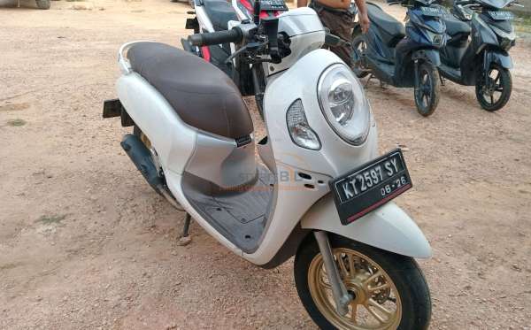 HONDA SCOOPY