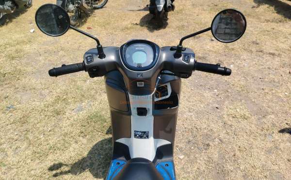 HONDA  SCOOPY