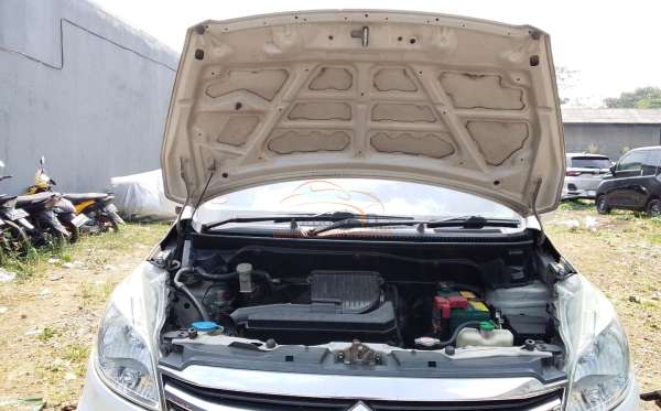 SUZUKI  ERTIGA