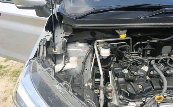 TOYOTA AVANZA