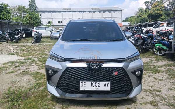 TOYOTA AVANZA