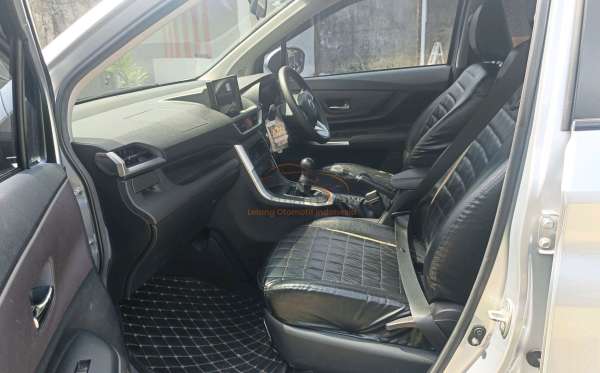 TOYOTA AVANZA