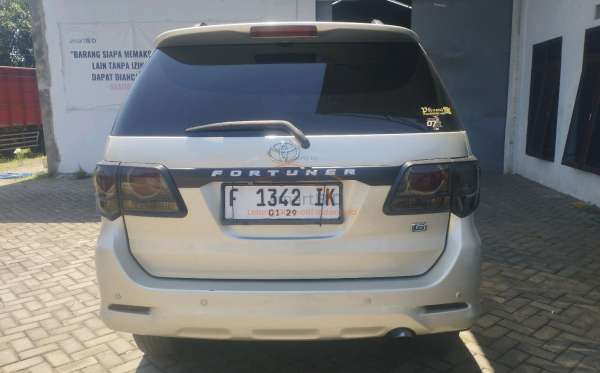 TOYOTA FORTUNER G 2.5