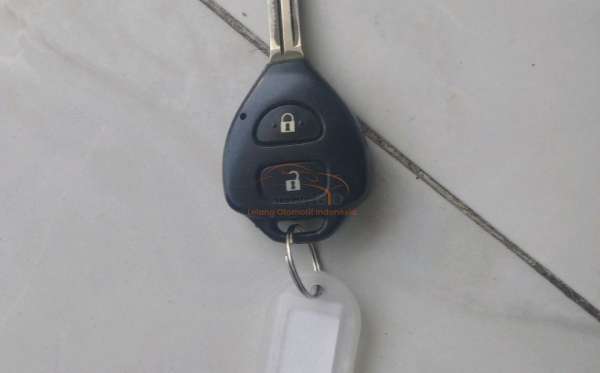 TOYOTA FORTUNER G 2.5