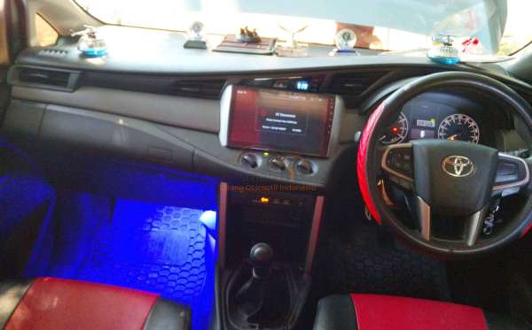 TOYOTA  INNOVA  G