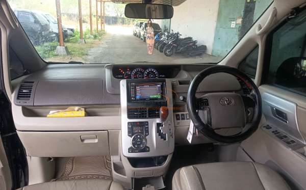 TOYOTA NAV1 V