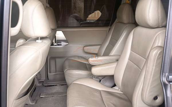 TOYOTA NAV1 V