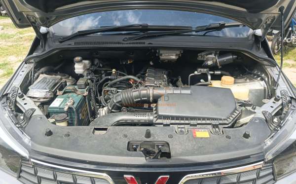 WULING  CONFERO  S 1.5L
