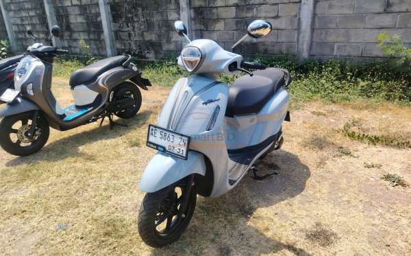 YAMAHA  GRAND FILANO 125