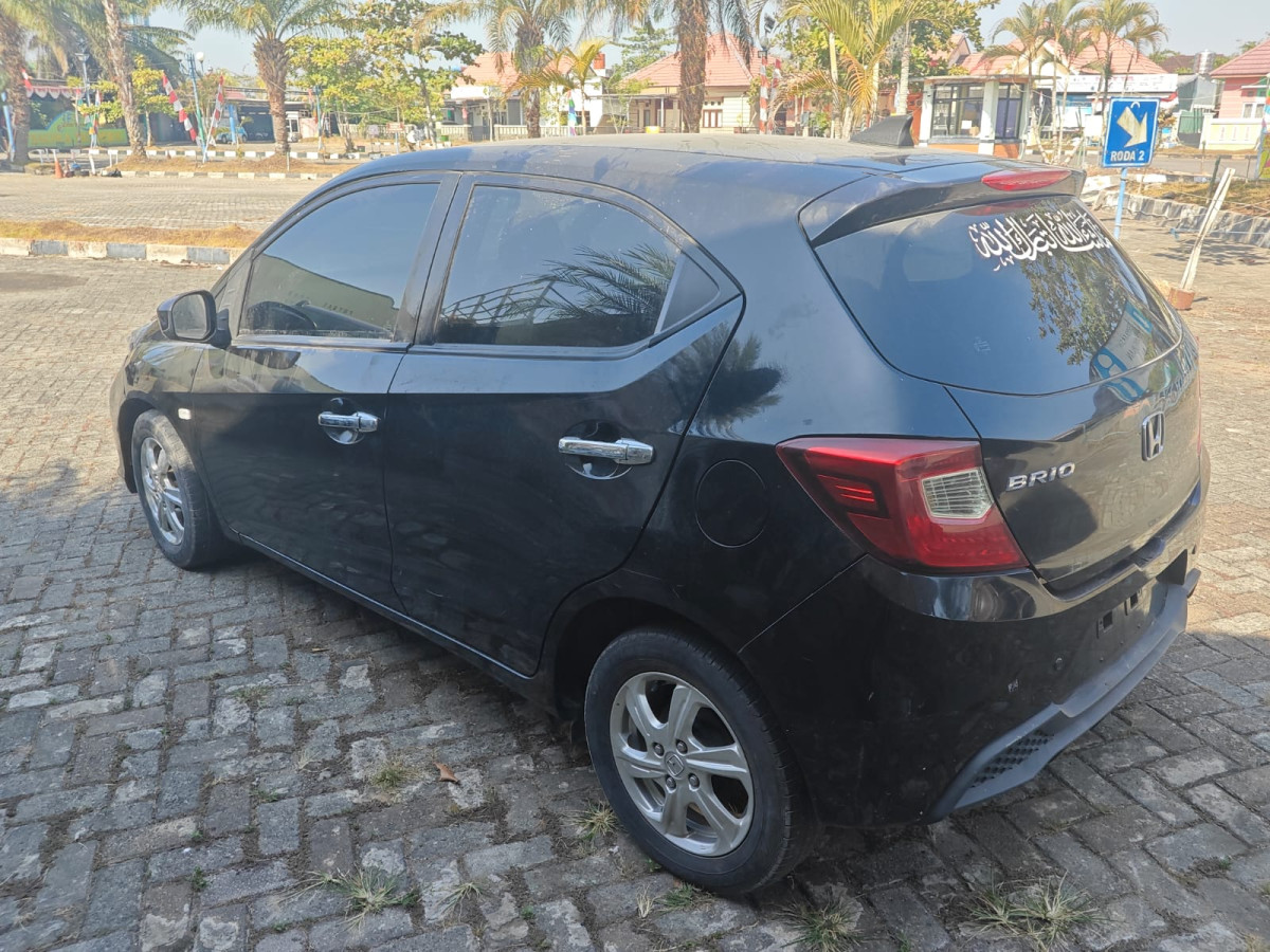 HONDA  BRIO  SATYA 1.2 S