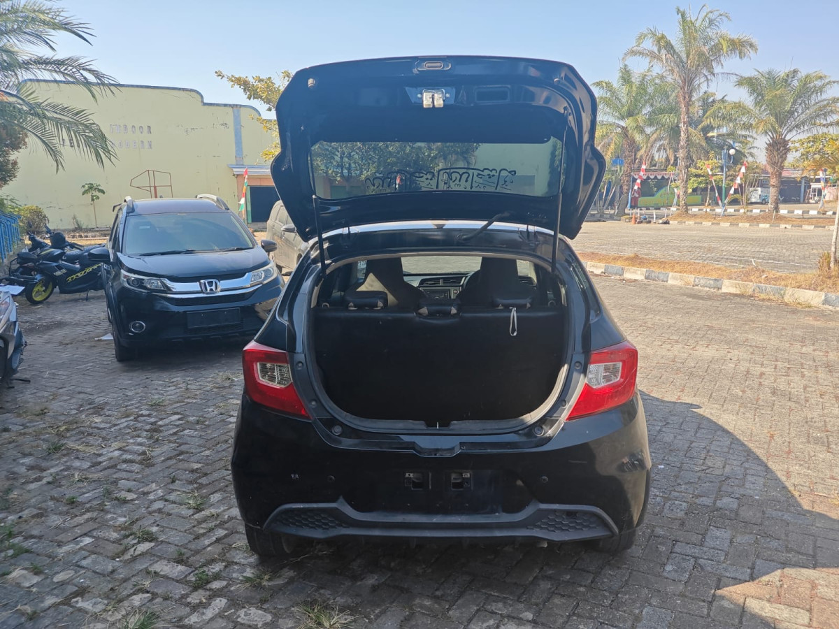 HONDA  BRIO  SATYA 1.2 S