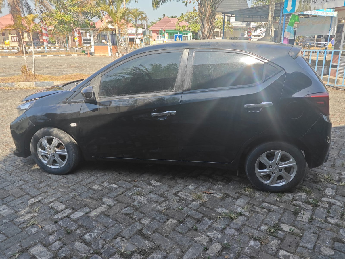 HONDA  BRIO  SATYA 1.2 S