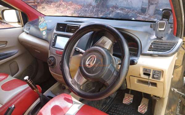 DAIHATSU  XENIA