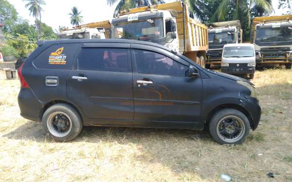 DAIHATSU  XENIA