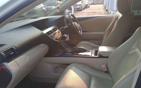 LEXUS RX 270