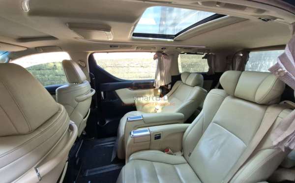 TOYOTA ALPHARD 2.5 G