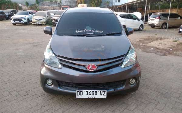 TOYOTA AVANZA 1.3 G