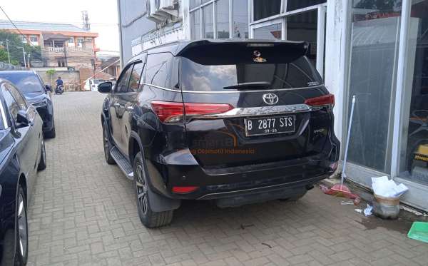 TOYOTA FORTUNER 2.4 VRZ