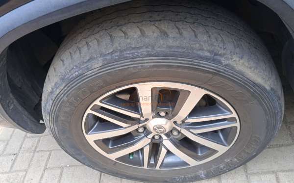 TOYOTA FORTUNER 2.4 VRZ