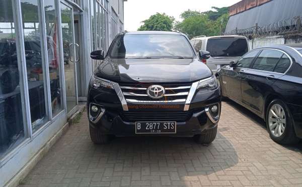TOYOTA FORTUNER 2.4 VRZ