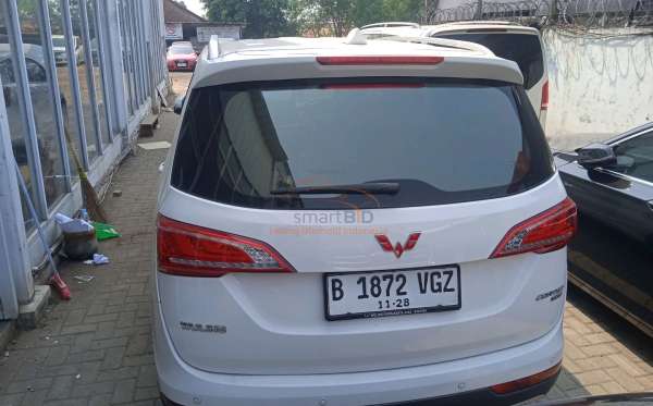 WULING CORTEZ 1.5ST LUX CVT