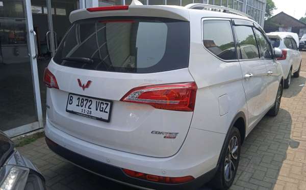 WULING CORTEZ 1.5ST LUX CVT