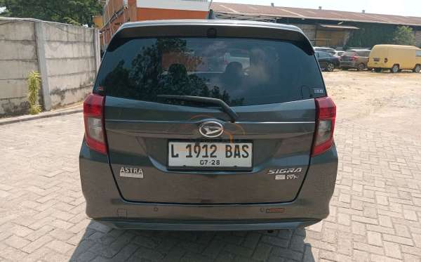 DAIHATSU SIGRA 1.2 X